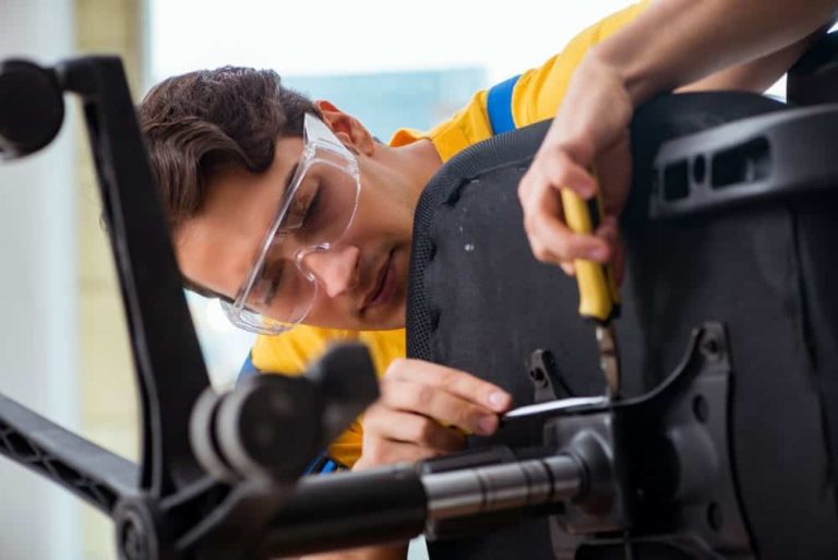 My Office Chair Won’t Sink Down! 3 Effective Ways To Fix This