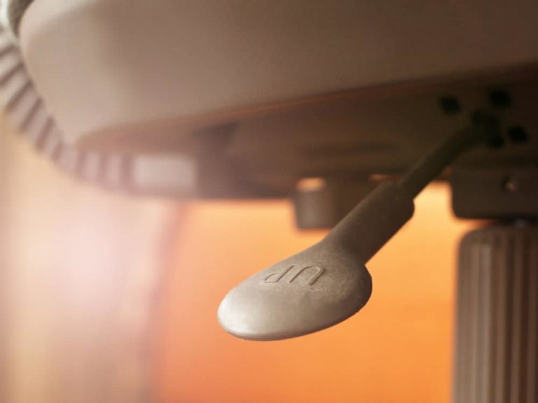 How To Lock the Office Chair Height? 3 Different Types Are Covered