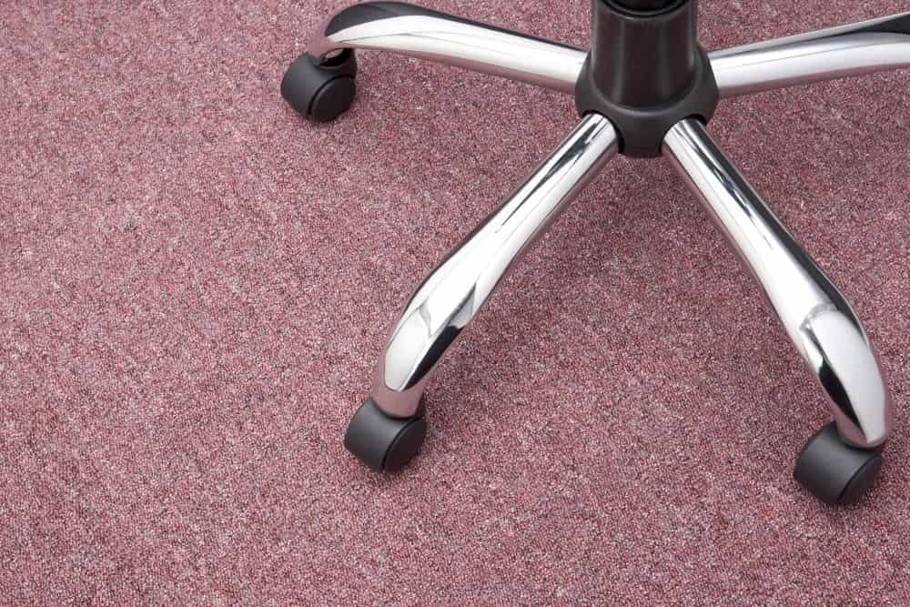 Chairs work well on carpets 