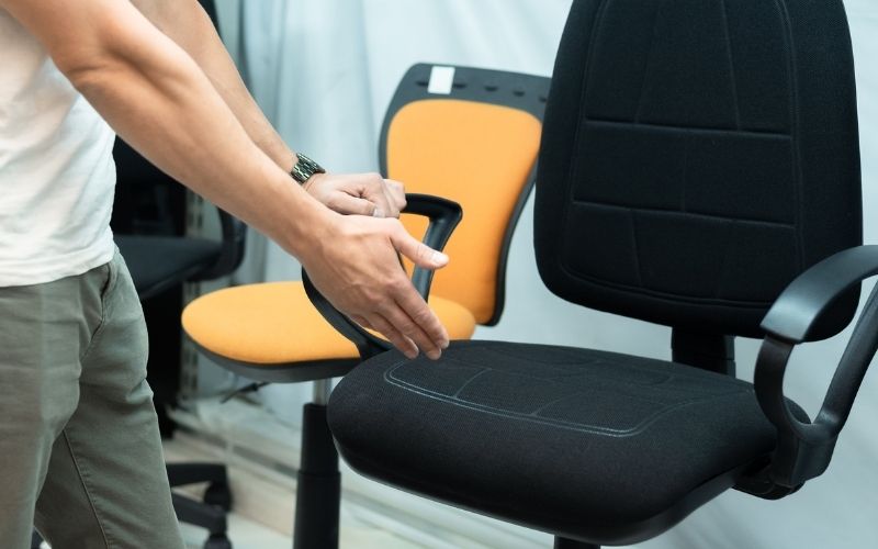 What is the Best Time to Buy an Office Chair?