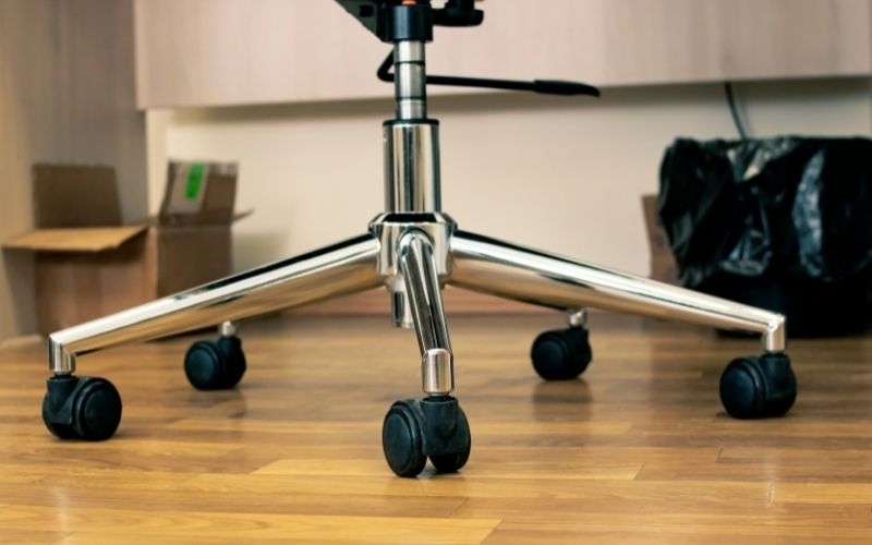 Will an Office Chair Scratch the Laminate Floor? To Ergonomics