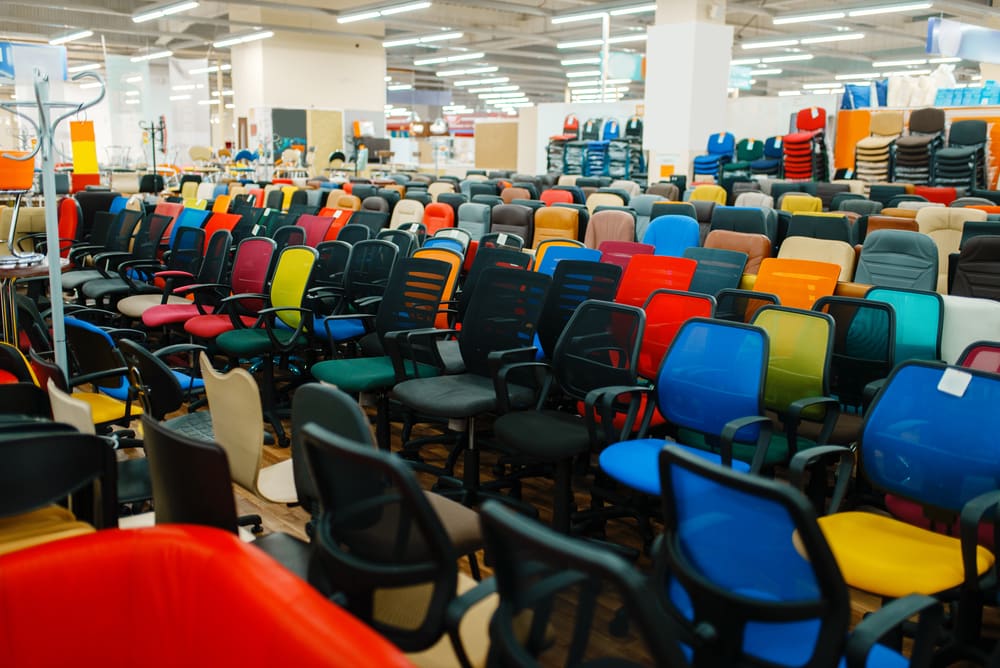 different office chairs in the furniture showroom