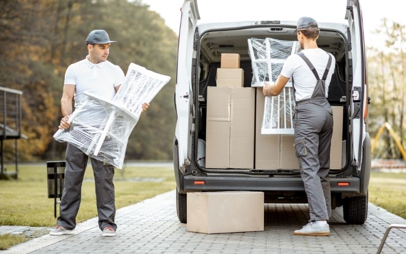 Moving companies 