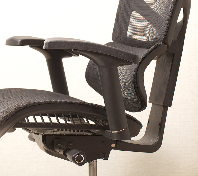 Are Armrests Good for Ergonomics?