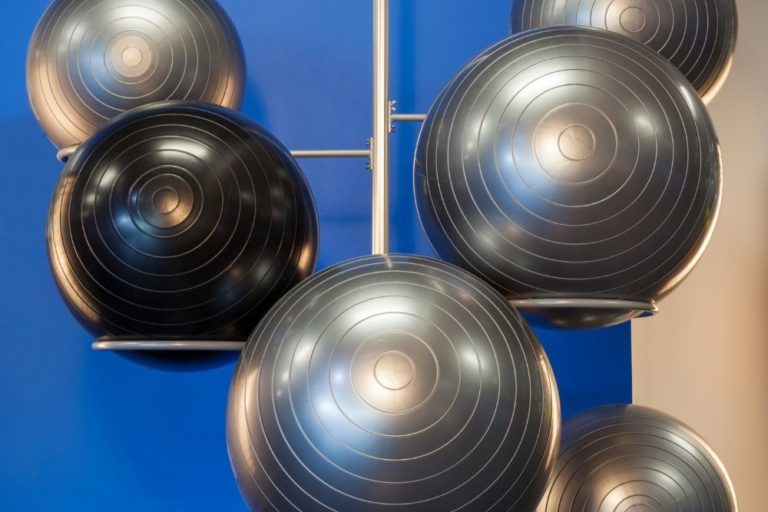What is the Best Size Exercise Ball for Sitting at a Desk? To Ergonomics