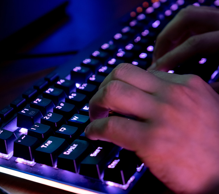 Are Ergonomic Keyboards Better For Gaming To Ergonomics