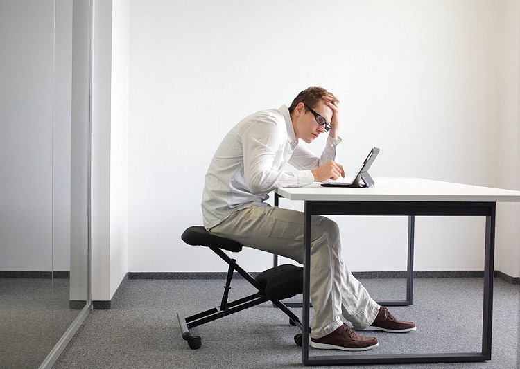 slouched and droopy back posture