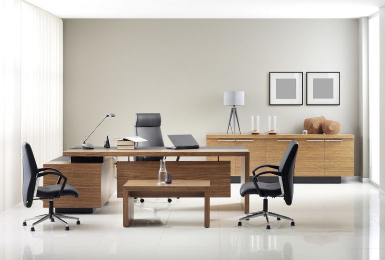 How Much Space do You Need Behind an Office Desk? ToErgonomics